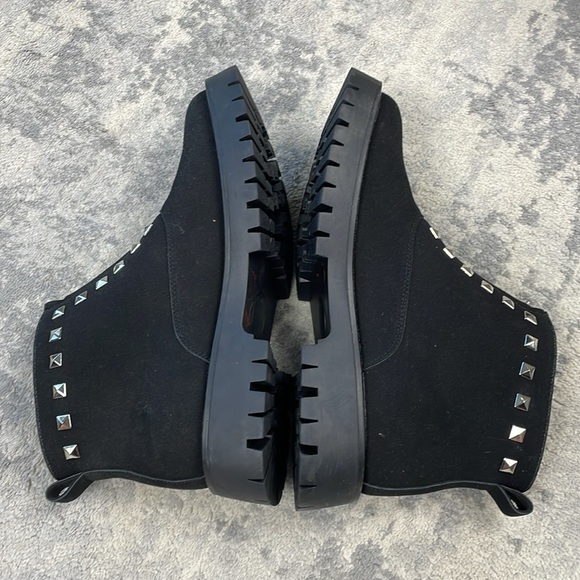 New Hidden Gems Rockstud Riot Combat Ankle Boots Black Goth Emo Sz 13 main image 7